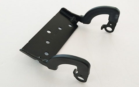 注塑件加工出現(xiàn)裂紋缺陷的原因有哪些